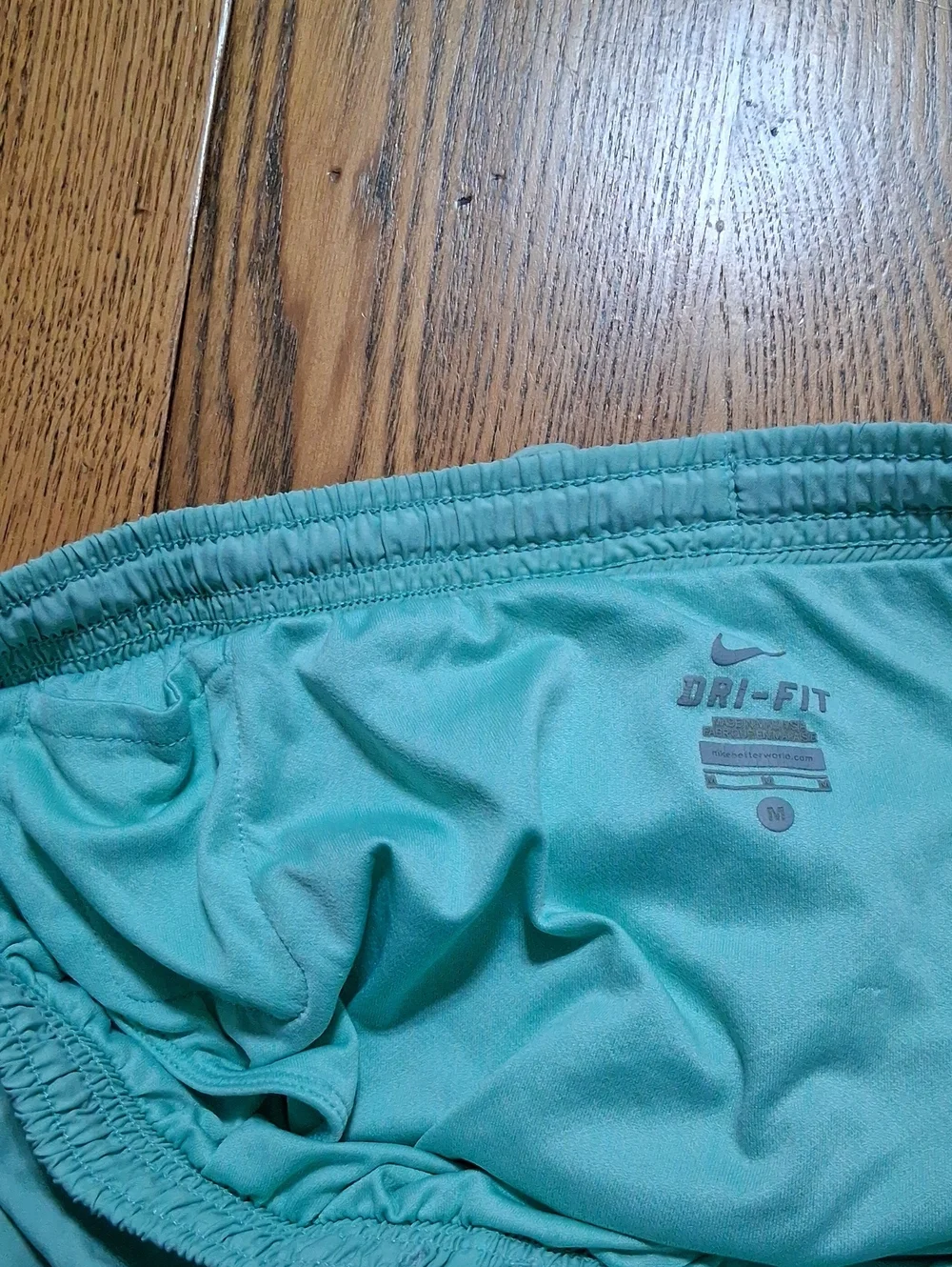 NIKE WOMENS SHORTS MEDIUM DRI FIT Preowned Mint Light Green Sportswear Exercise